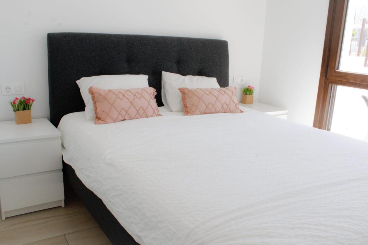 Beautiful Condo In Laguna Beach Resort Overlooking Laguna Rosa In Torrevieja With 2 Bedrooms And 2 Bathrooms Eksteriør billede