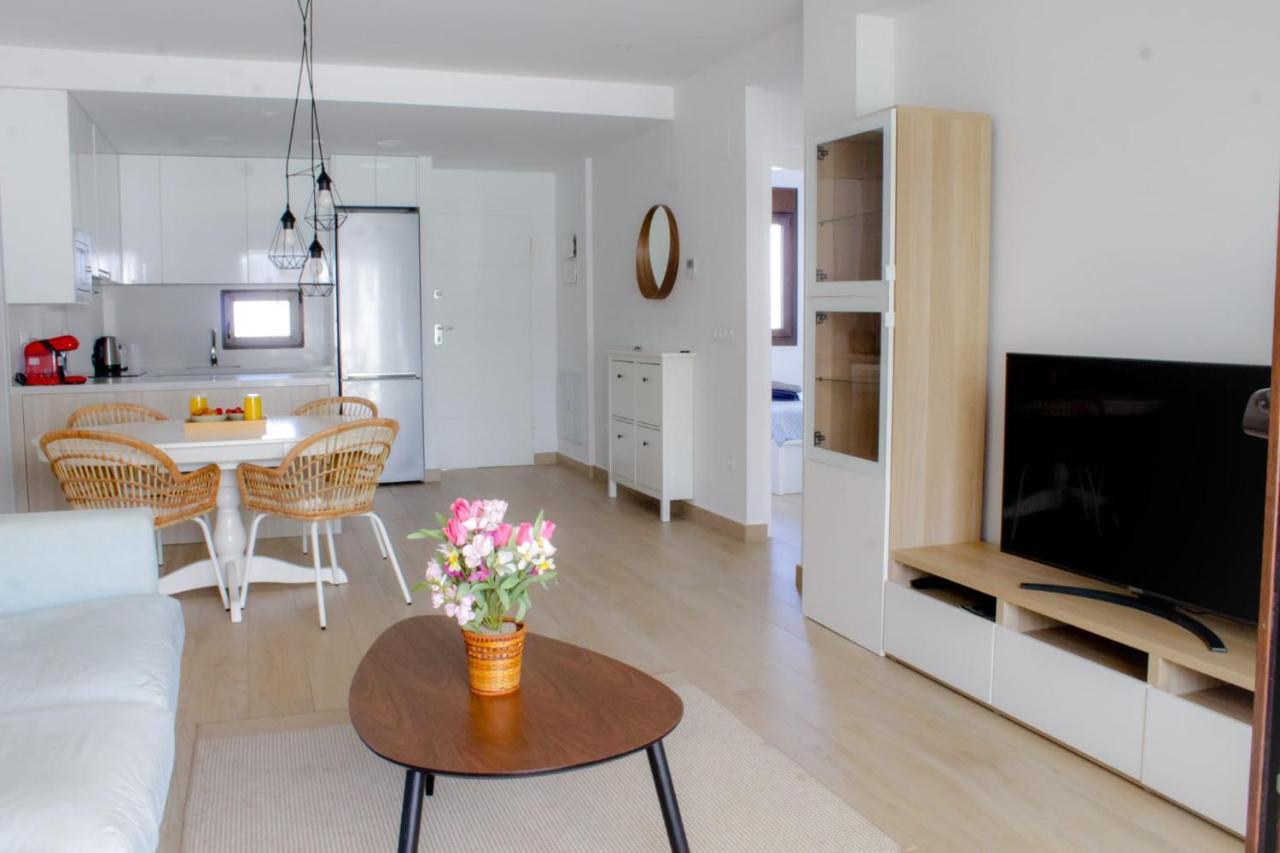 Beautiful Condo In Laguna Beach Resort Overlooking Laguna Rosa In Torrevieja With 2 Bedrooms And 2 Bathrooms Eksteriør billede