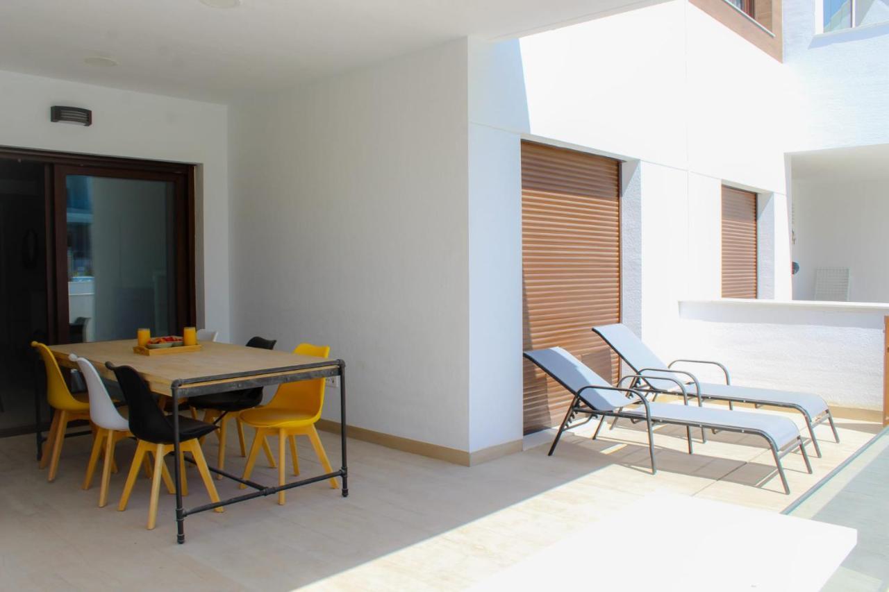 Beautiful Condo In Laguna Beach Resort Overlooking Laguna Rosa In Torrevieja With 2 Bedrooms And 2 Bathrooms Eksteriør billede
